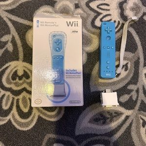 Genuine BLUE Wii Remote And Wii Motion Plus With Box